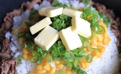 ホットプレートレシピBEST3！1位はSNSで話題のあの料理