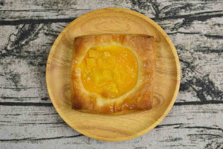 ファミマの人気パンマンゴーデニッシュの画像