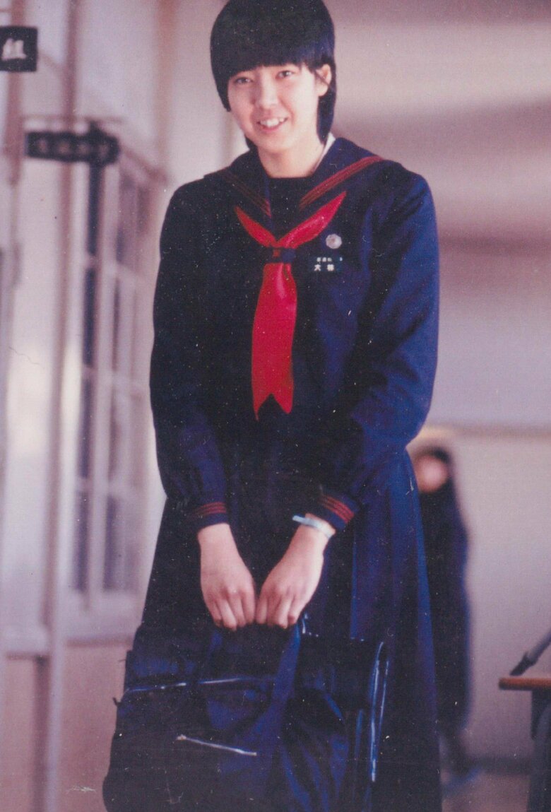 セーラー服がういういしい高校時代の大林さん