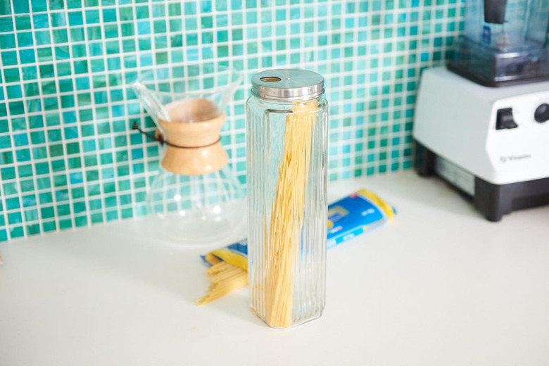 【ニトリで発見！】⑤量り付きステンレス蓋ガラスパスタポット 399円