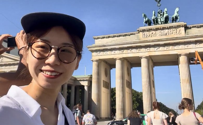 海外旅行にも行くように