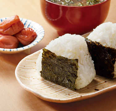 「飲むおにぎり」にネット震撼！「冬は飲むおでんが流行りそう」