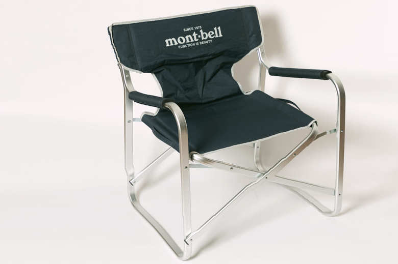 ブルーブラックの１色展開