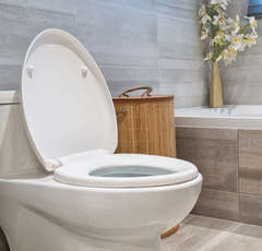 “うんスタ映え”する展示の数々が集結！ 固定観念を水に流す「うんこミュージアム」が話題