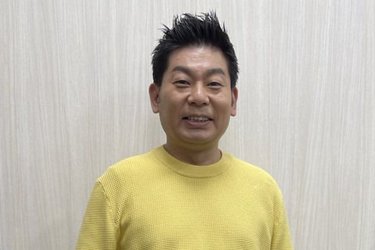 「大量の長ねぎをみじん切り中に突然の芸能界入り宣言」反対した父を振り切って上京したものまね芸人・山本高広が親の立場になって今思うこと