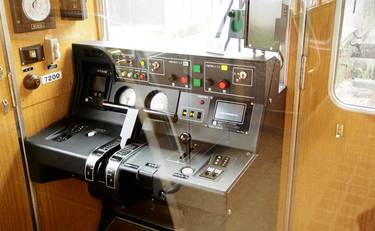 外出自粛…どうにか家で鉄道を楽しむ方法はないか!?