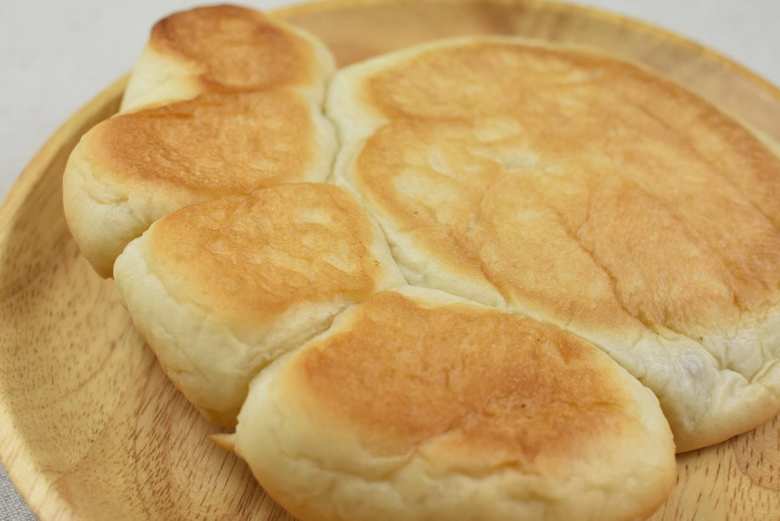 ローソンのおすすめパン「肉キュウみたいなぱん」の実物画像