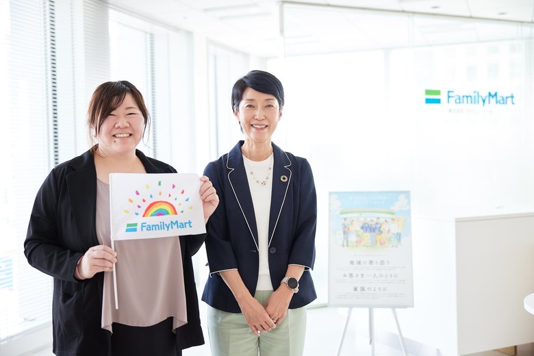 北原さん（右）と、同じサステナビリティ推進部ダイバーシティ推進グループの坪井洋子さん