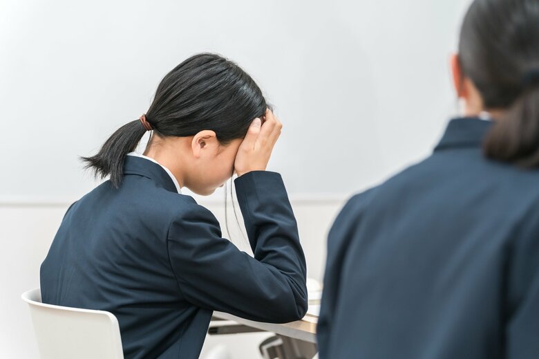 転びやすくなった原因(3)　外遊びの減少
