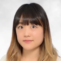 ユニリーバ・ジャパン・カスタマーマーケティング株式会社マーケティング - ホーム&パーソナルケア ブランドマネージャー ラックス コア。2012年ユニリーバ・ジャパンにマーケティングとして入社。ダヴ スキンクレンジングのリージョナルチーム、グローバルチームを経て、ヘアカテゴリーへ異動。ラックスヘアのコア、プレミアムを担当後、ロンドン本社にて新規ブランド立ち上げ、ダヴヘアのイノベーションを担当。2020 年ラックスコアのブランドマネージャーとして帰国後は、ブランド全体の戦略やパーパスの活動等を幅広く担当する。