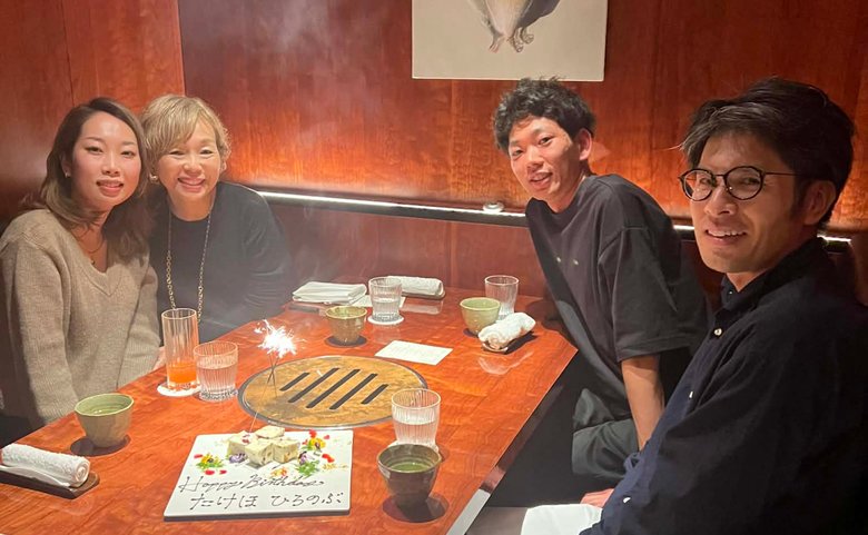 誕生日が近いご主人と息子さんの誕生会にて家族が集合！