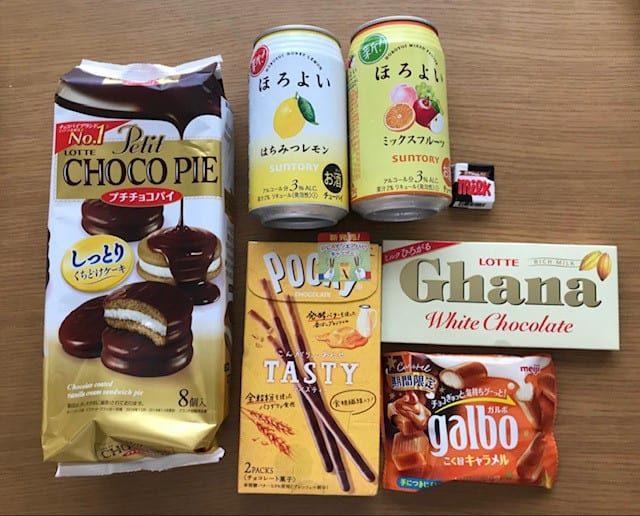 ポン活でポイント利用で引き換えたお菓子など