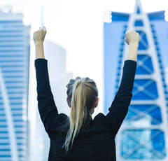 専業主婦・主夫に罪悪感を抱くな…家事や育児も立派な仕事