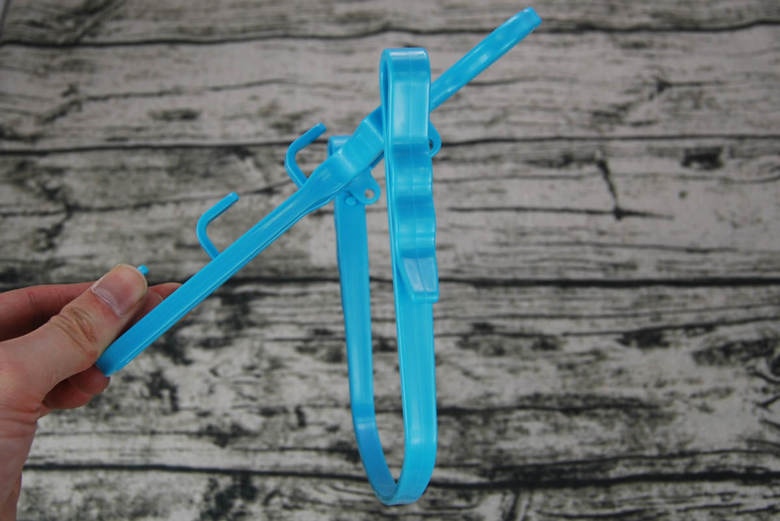 セリアのおすすめ商品「フード＆ハイネックハンガー」のアップ画像