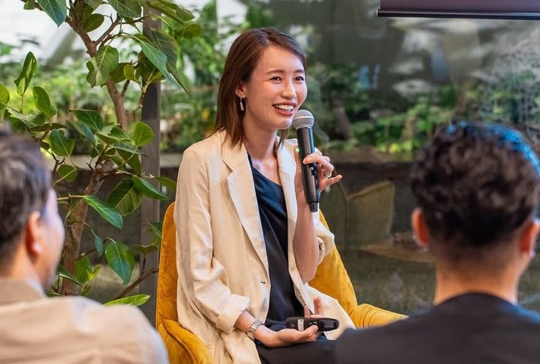  気さくで飾らない語り口が人気の奥井奈々さん