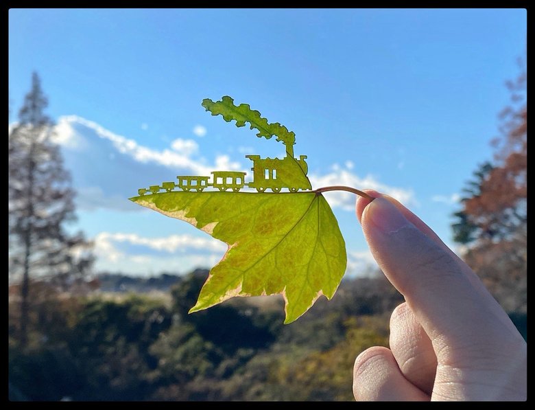 線路は続くよどこまでも／『いつでも君のそばにいる』（講談社）