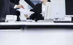 新人をフォローしたいのに「大丈夫です」の断り…「それが一番困る！」