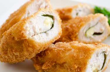 佐藤栞里さん「フワッフワで柔らかい!!」名店の「ささみ揚げ」がスゴかった