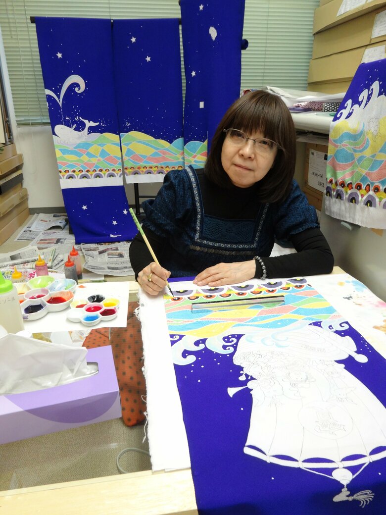 着物や帯のデザインも手掛ける多彩なイルカさん