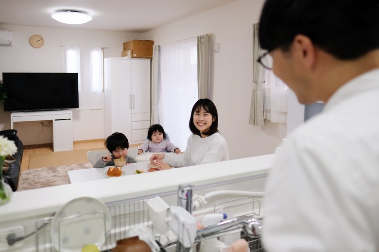 iStock.com/monzenmachi