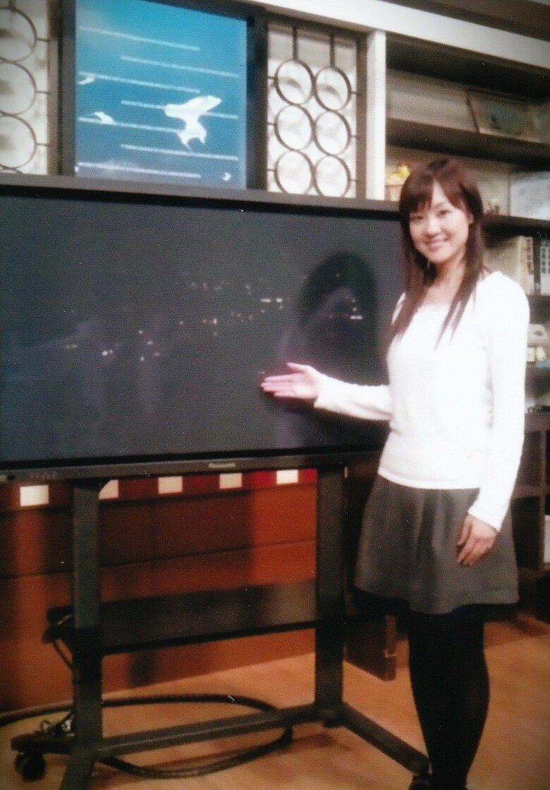 RAB青森放送時代には、報道番組のお天気コーナーも担当