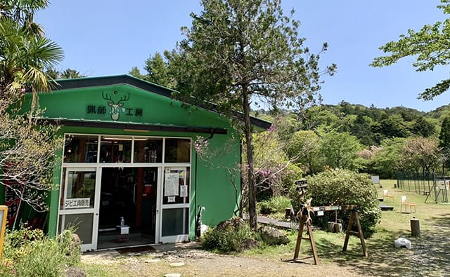 千葉県君津市にある猟師工房／原田さん提供