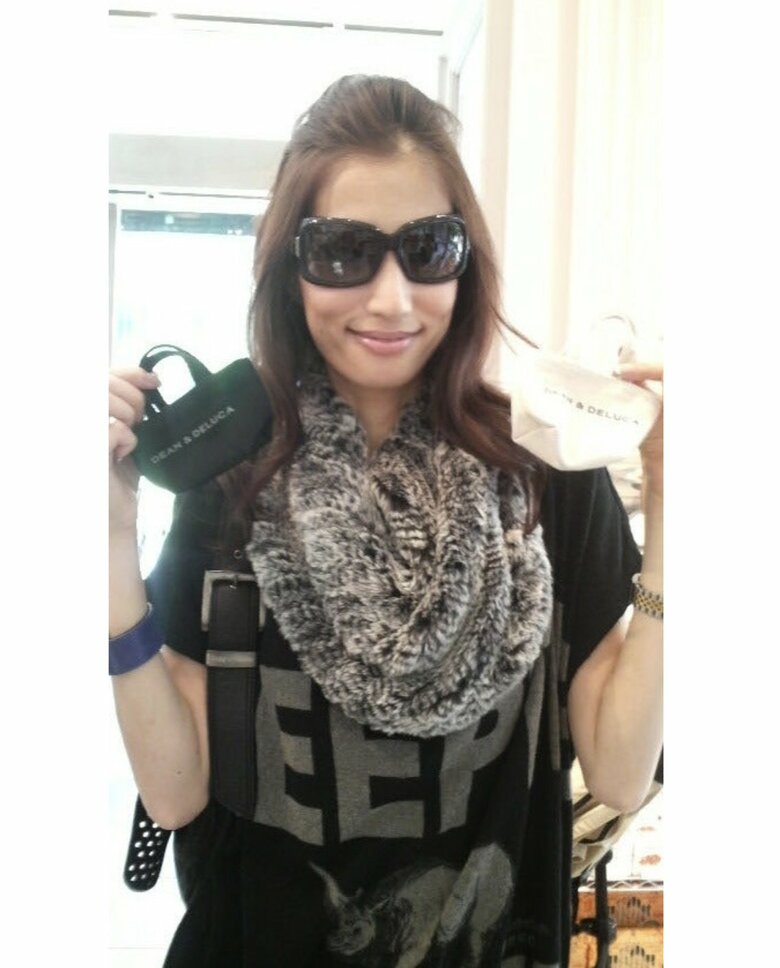 雑誌『VERY』ではエレカ様（沢登エレカ／33歳／港区在住のキャラ）としても人気に