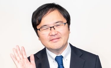 《大喜利のおかげで結婚できた》注目のピン芸人の意外すぎる馴れそめ「今ではお笑いのブレインです」