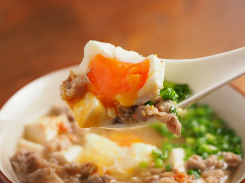 出汁の美味しさがシュワ〜と広がる「肉吸い」は卵との相性抜群！