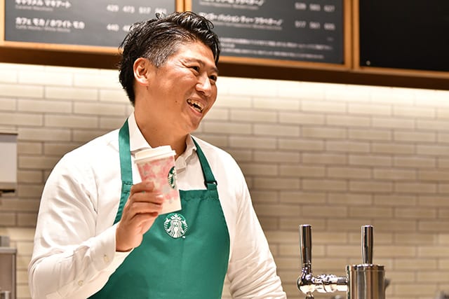 商品本部　コーヒー＆ビバレッジ部　商品開発チームの林正憲さん