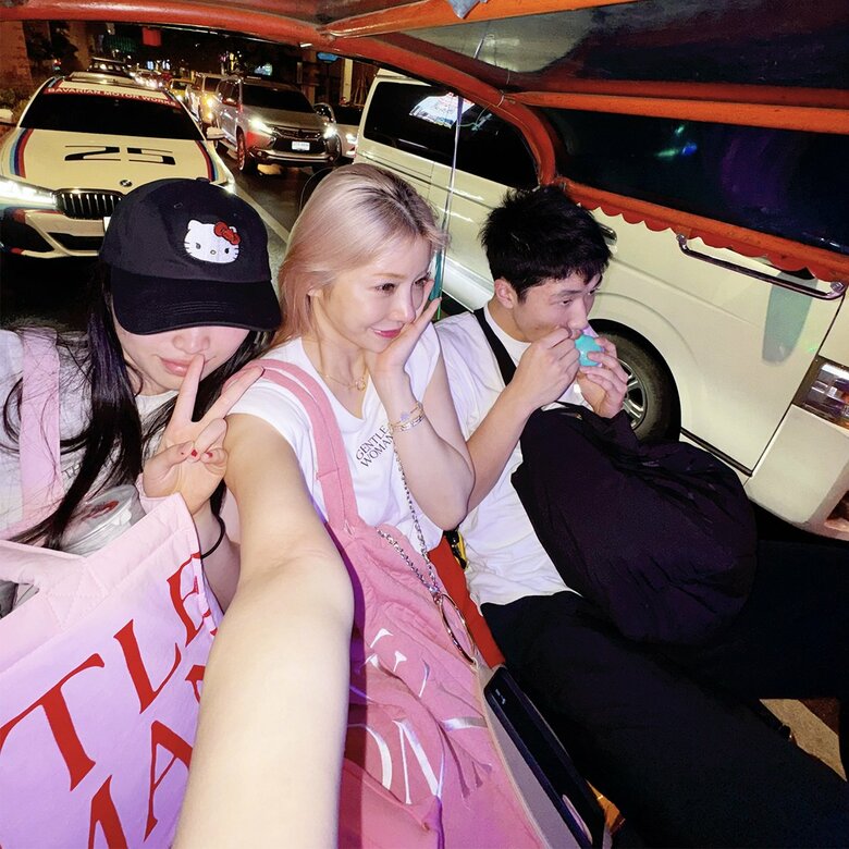 タイ旅行で子どもたちとセルフィー