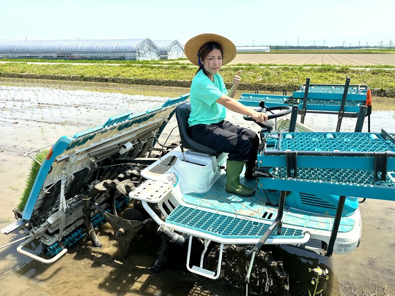 事故後、田植えに挑戦する渋谷さん