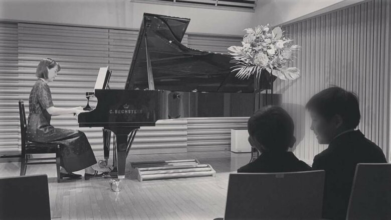 お子さんたちと一緒にピアノ発表会に出演