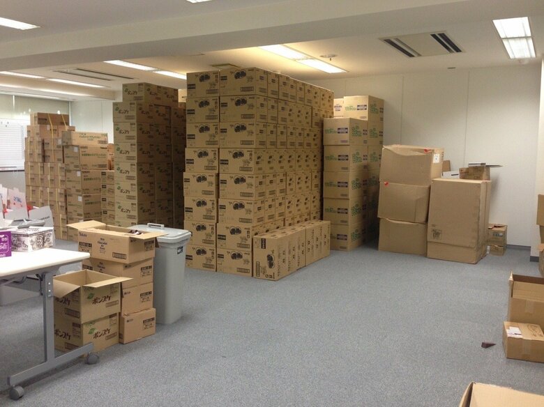 初めて借りたオフィス。引越し当日の様子