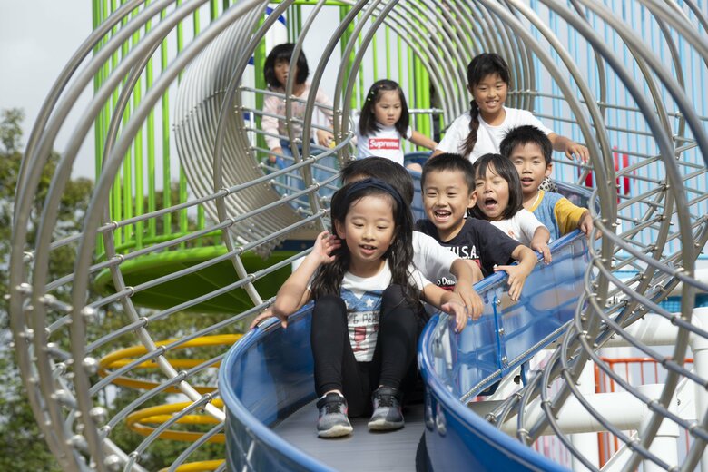 笑顔溢れる奈義町の子どもたち。3きょうだいの家庭が半数だという