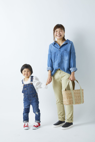 この夏は親子の「隠れリンクコーデ」でおしゃれを楽しむ！　【CHANTO9月号】