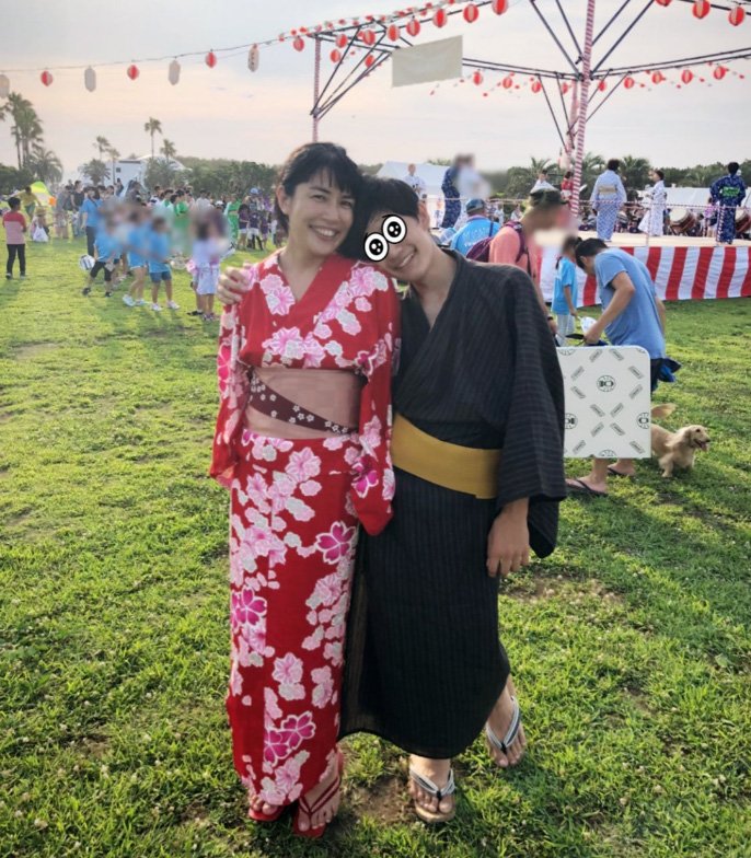 夏祭りで長男の空良くんとの“熱々ショット”の奥山佳恵さん