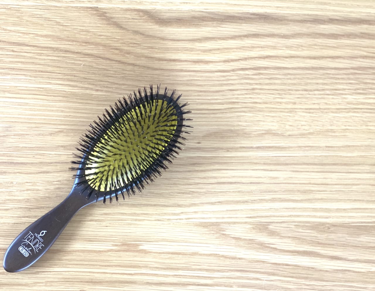 ヘアブラシ