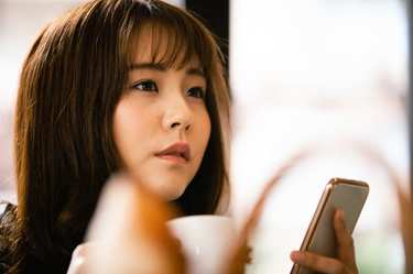 マイナス思考が止まらない私…子供にも遺伝する!?