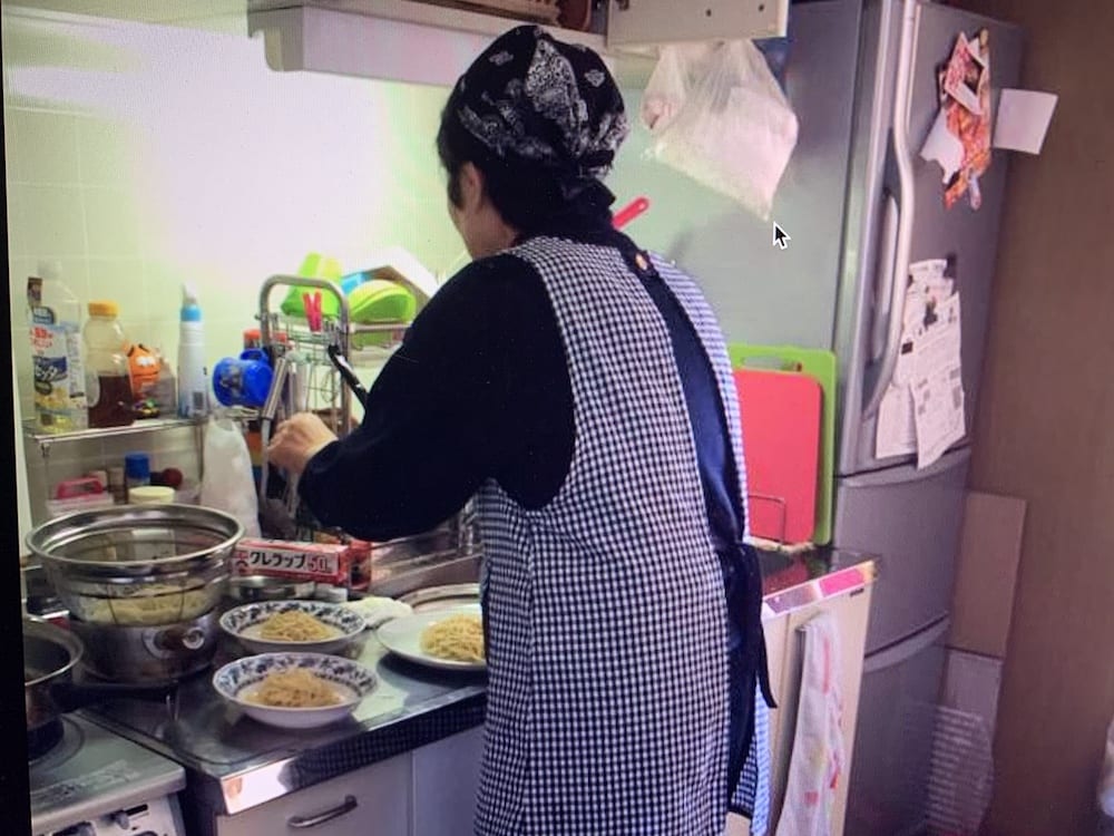 産後ドゥーラの後ろ姿