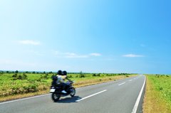 「両親を殺しに行きます」相談のる住職、暴走族のバイクにも乗る