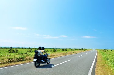 「両親を殺しに行きます」相談のる住職、暴走族のバイクにも乗る