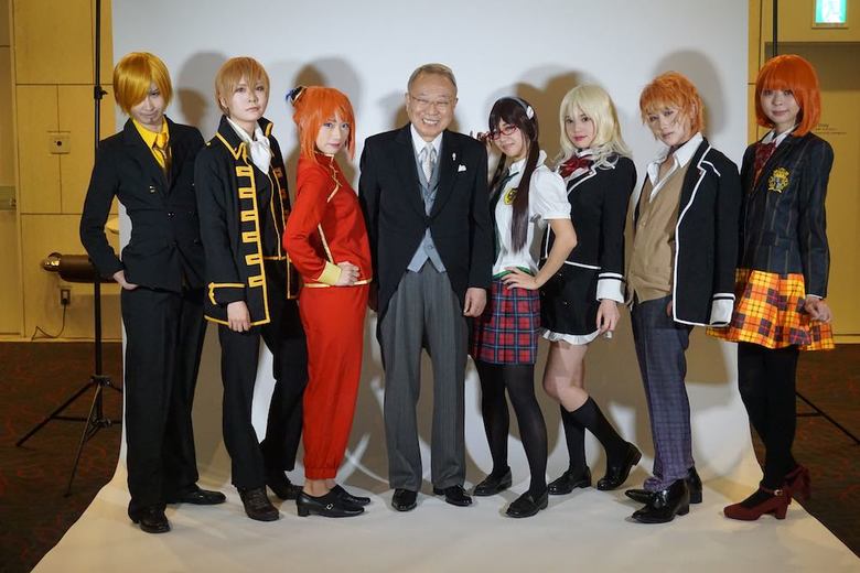 プロのコスプレイヤーさんと豊島区長さん