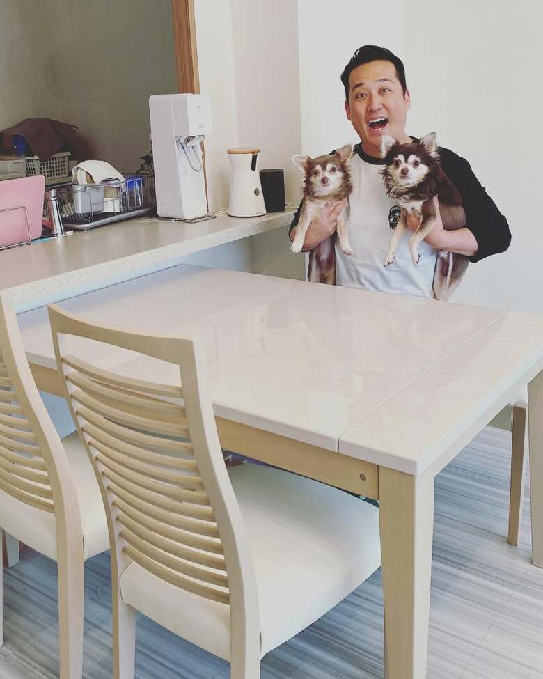 田崎さんの自宅にて