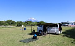 「おひとりさま、むしろ最高」独身インパルス板倉（48）ハイエースひとり旅で確信した「ぼっちの至福」