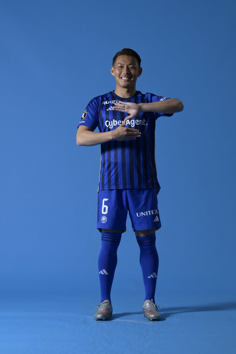 鈴木準弥選手©FCMZ