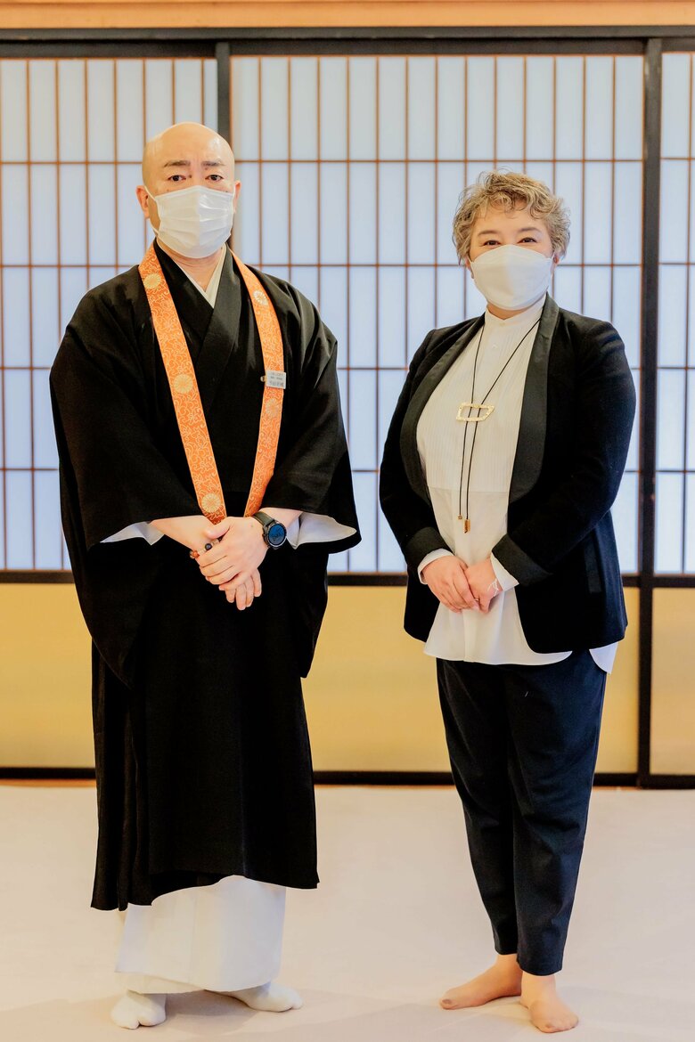 比叡山延暦寺で「声明」（仏教声楽）に出会い、教えを請うた