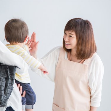 園の〝懇親会〟が浮気現場に!!「パパと先生」のキスシーンを目撃しました