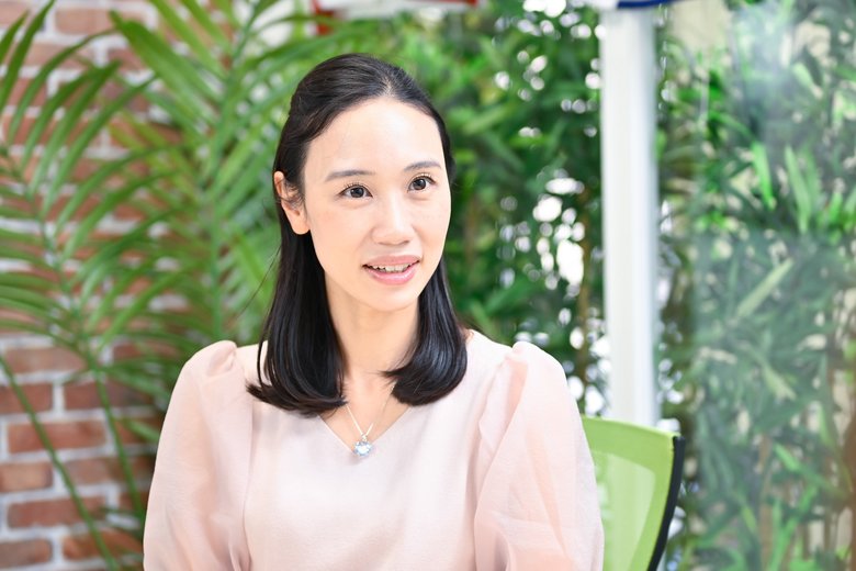中野友加里さん