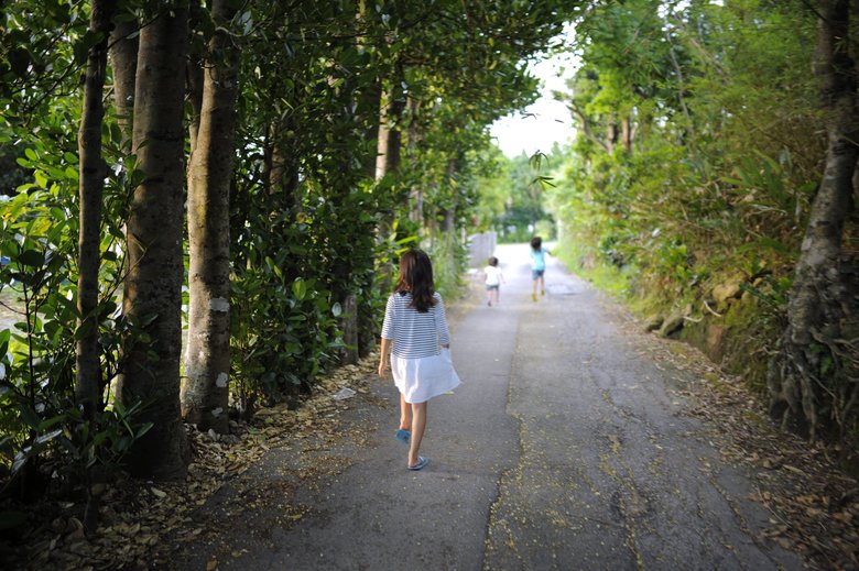 iStock.com/OkinawaPottery